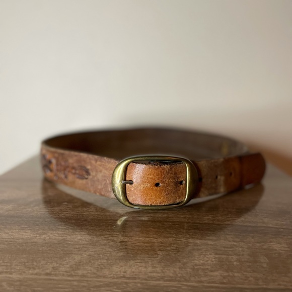 Vintage Leather Belt - Picture 2 of 3